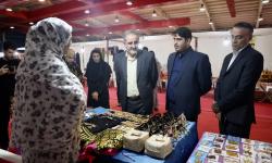 گزارش تصویری بازدید رییس هیات مدیره و مدیرعامل سازمان منطقه آزاد قشم از نمایشگاه هنرهای دستی و سنتی ساخت قشم