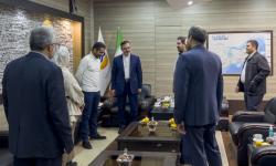 مدیرعامل منطقه آزاد قشم در دیدار با عوامل فیلم یادگار جنوب مطرح کرد:معرفی ظرفیت‌های قشم، نیازمند نگاه جدیدی در حوزه‌های هنری است/